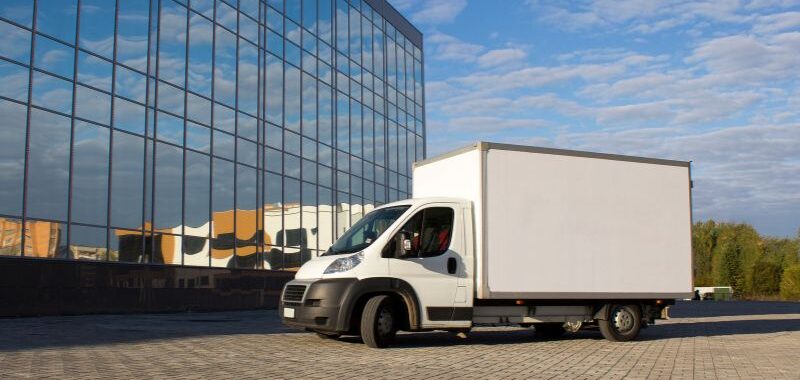 ts cargo usługi transportowe z windą załadowczą